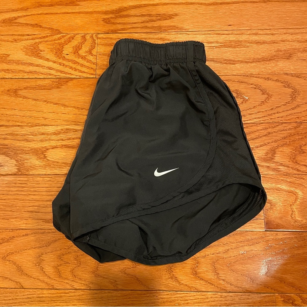 Black Nike running shorts